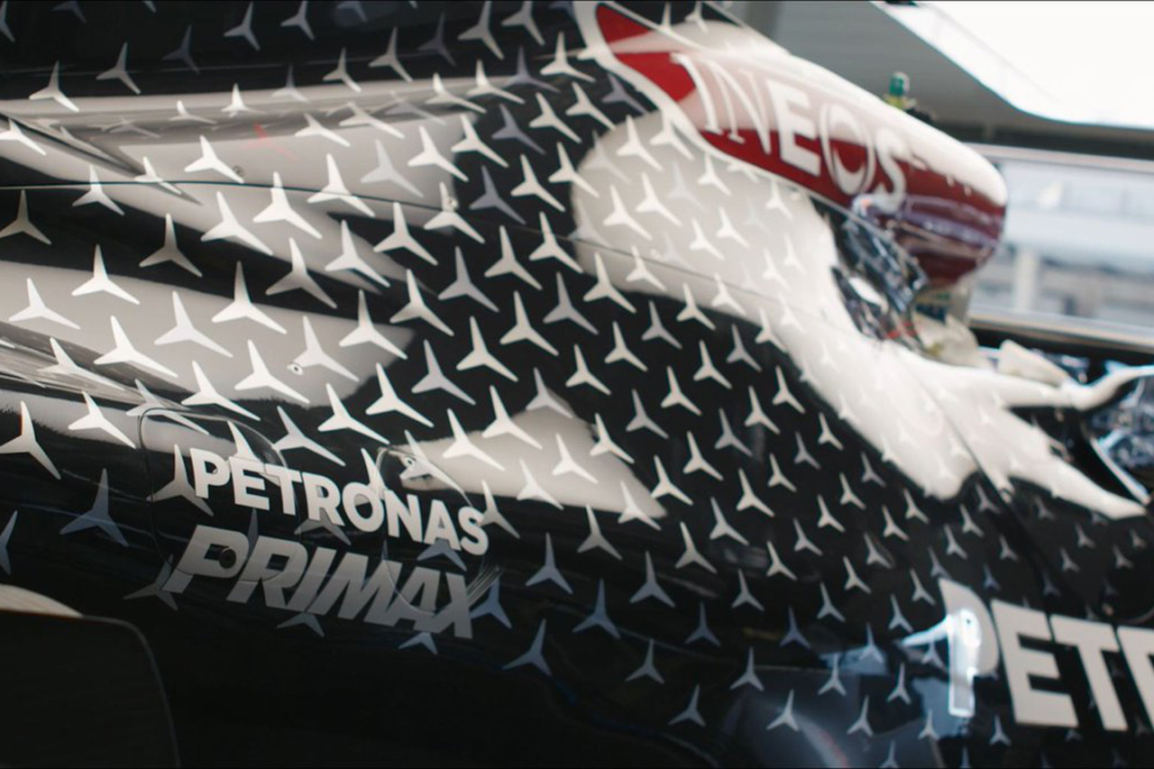 【動画】 メルセデスF1、ブラックアロー版W11の実車を公開