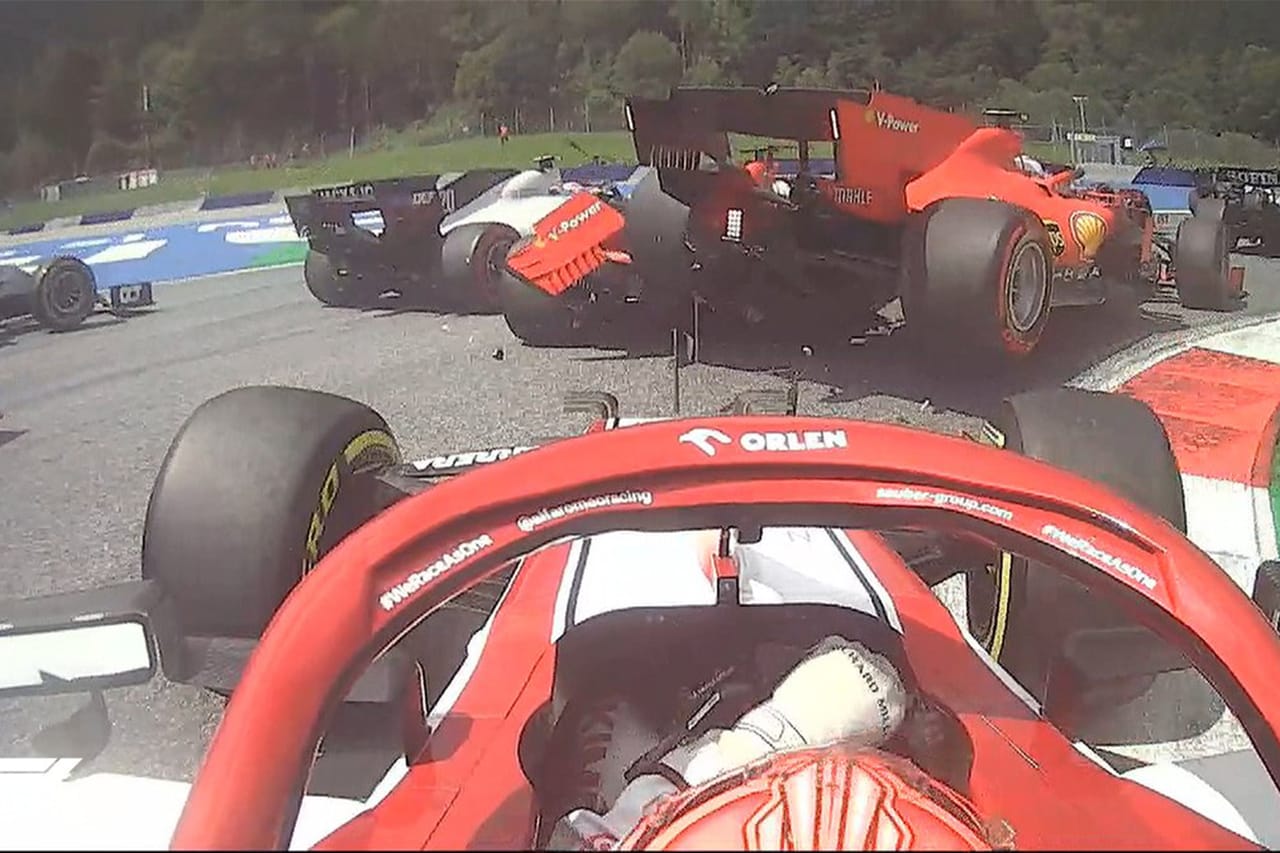 【動画】 フェラーリF1勢がオープニングラップで同士討ち
