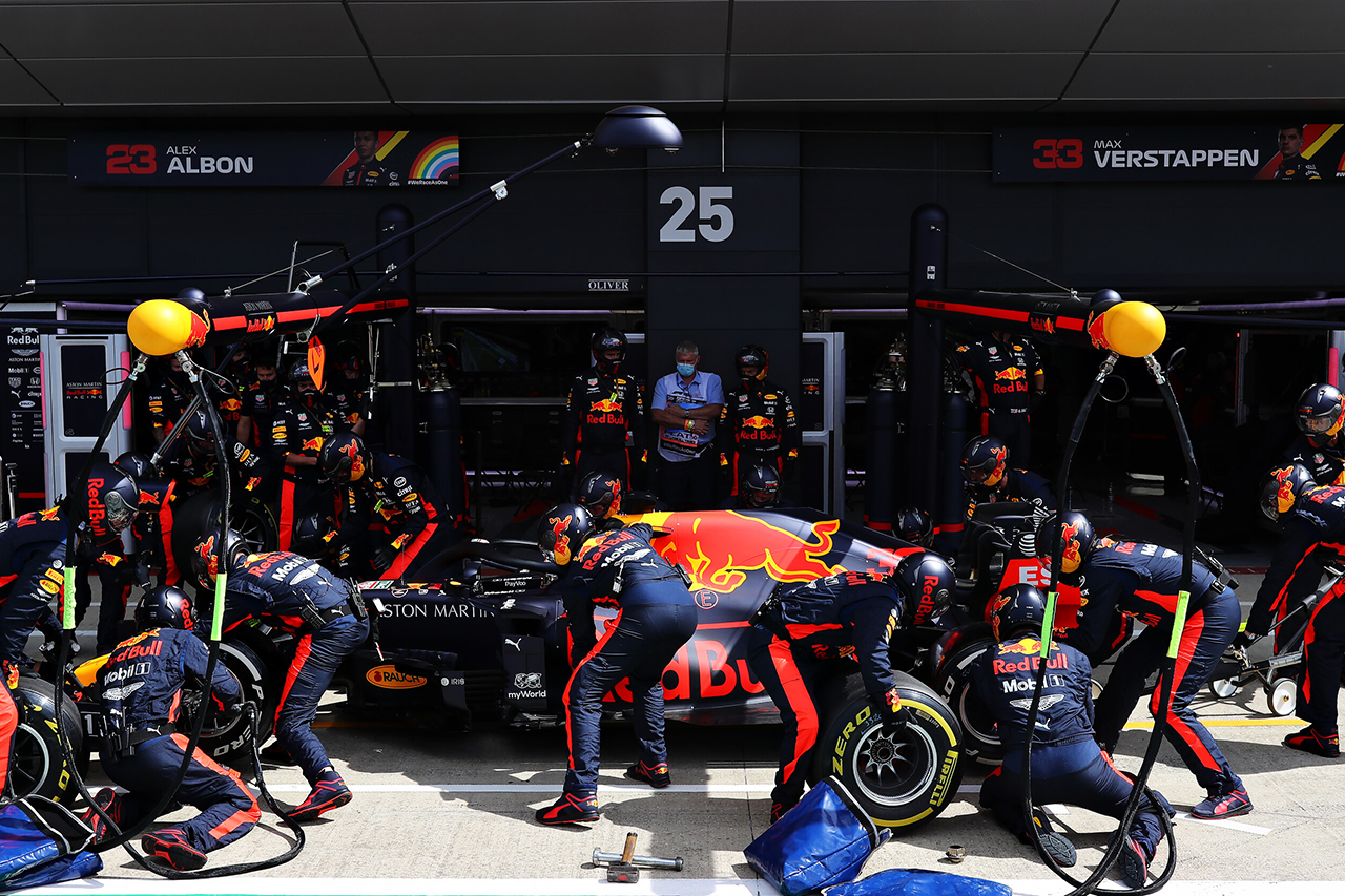 「私がレッドブルF1のチーム代表ならタイヤ交換させた自分に怒っていた」