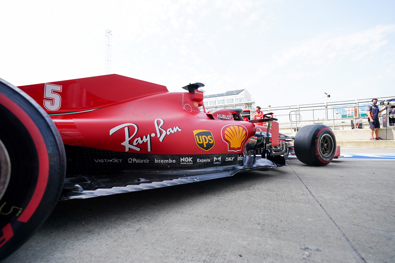 フェラーリF1との関係が悪化の一途のベッテル、新シャシーを入手？