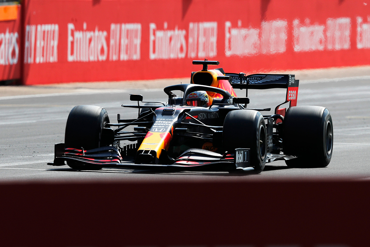 レッドブル・ホンダ vs メルセデス分析：予選での1秒差とレースペース