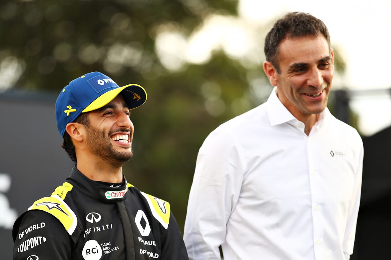 ダニエル・リカルド、表彰台獲得でルノーF1チーム代表にタトゥーの賭け