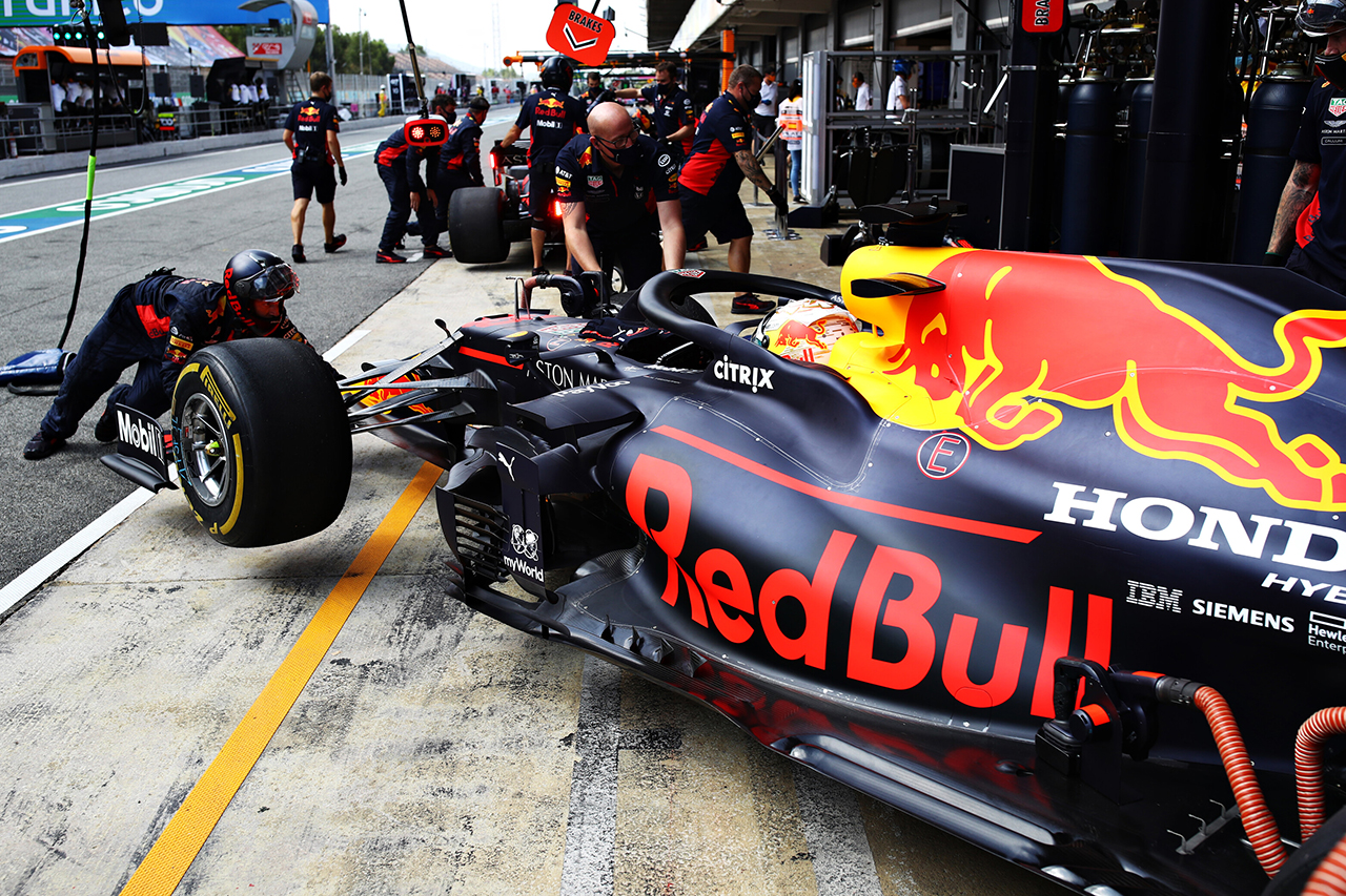 レッドブル・ホンダF1：ミディアムのロングランはフェルスタッペン優勢