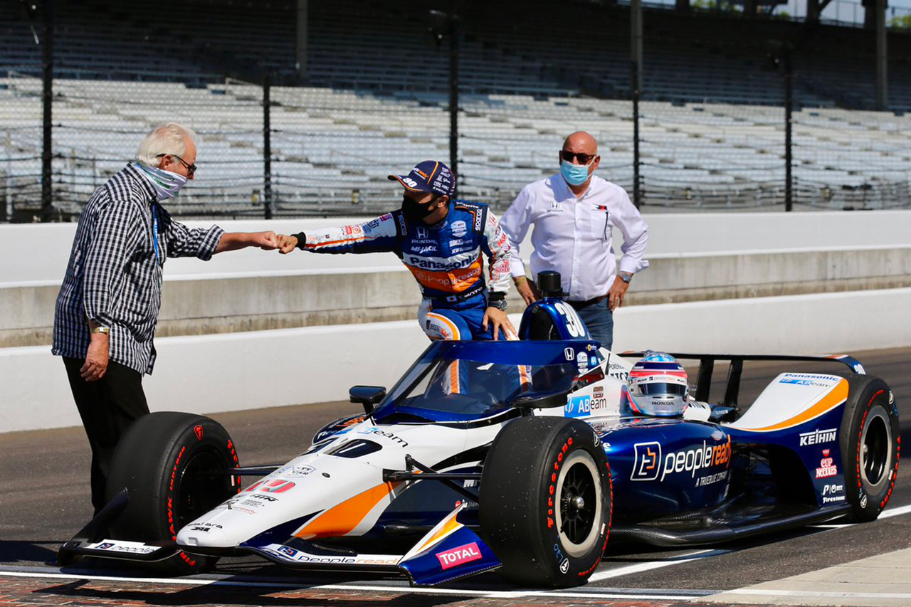 佐藤琢磨、インディ500でのフロントローグリッド獲得は日本人初の快挙