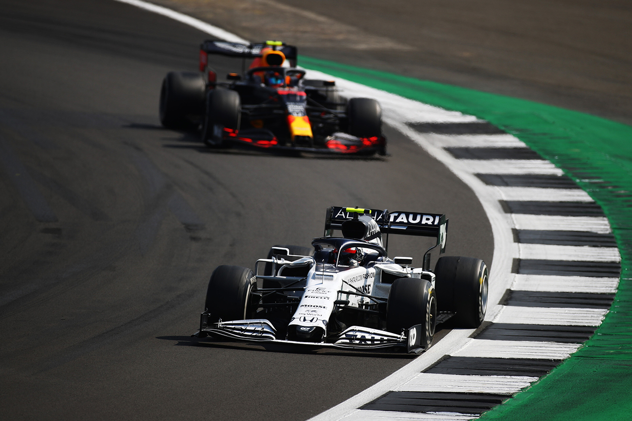 レッドブルF1代表 「今シーズン中のアルボンとガスリーの交代はない」