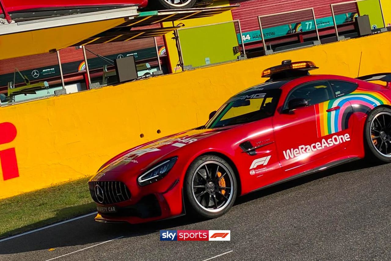 F1トスカーナGP：フェラーリの1000戦目を称えてセーフティカーを赤に塗装