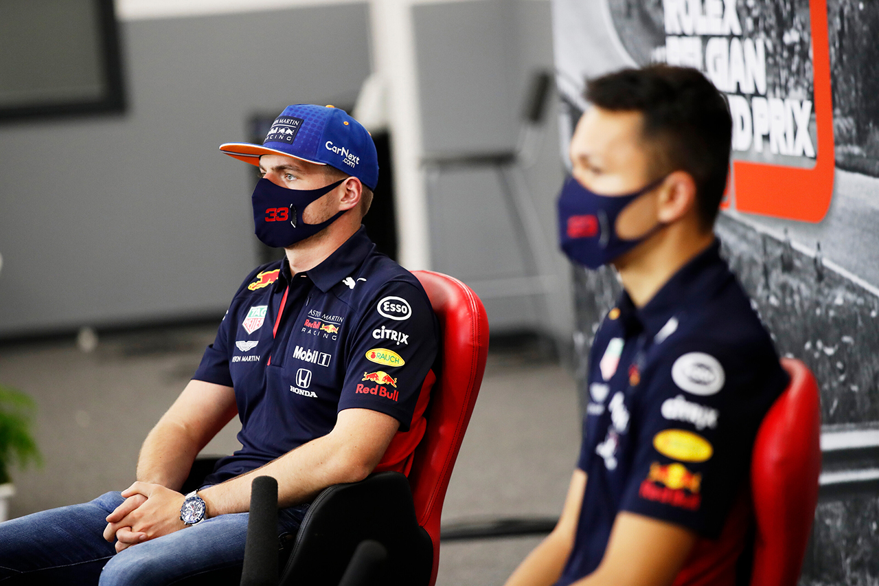 フェルスタッペン 「チームがアルボンを続投させるかは僕には関係ない」