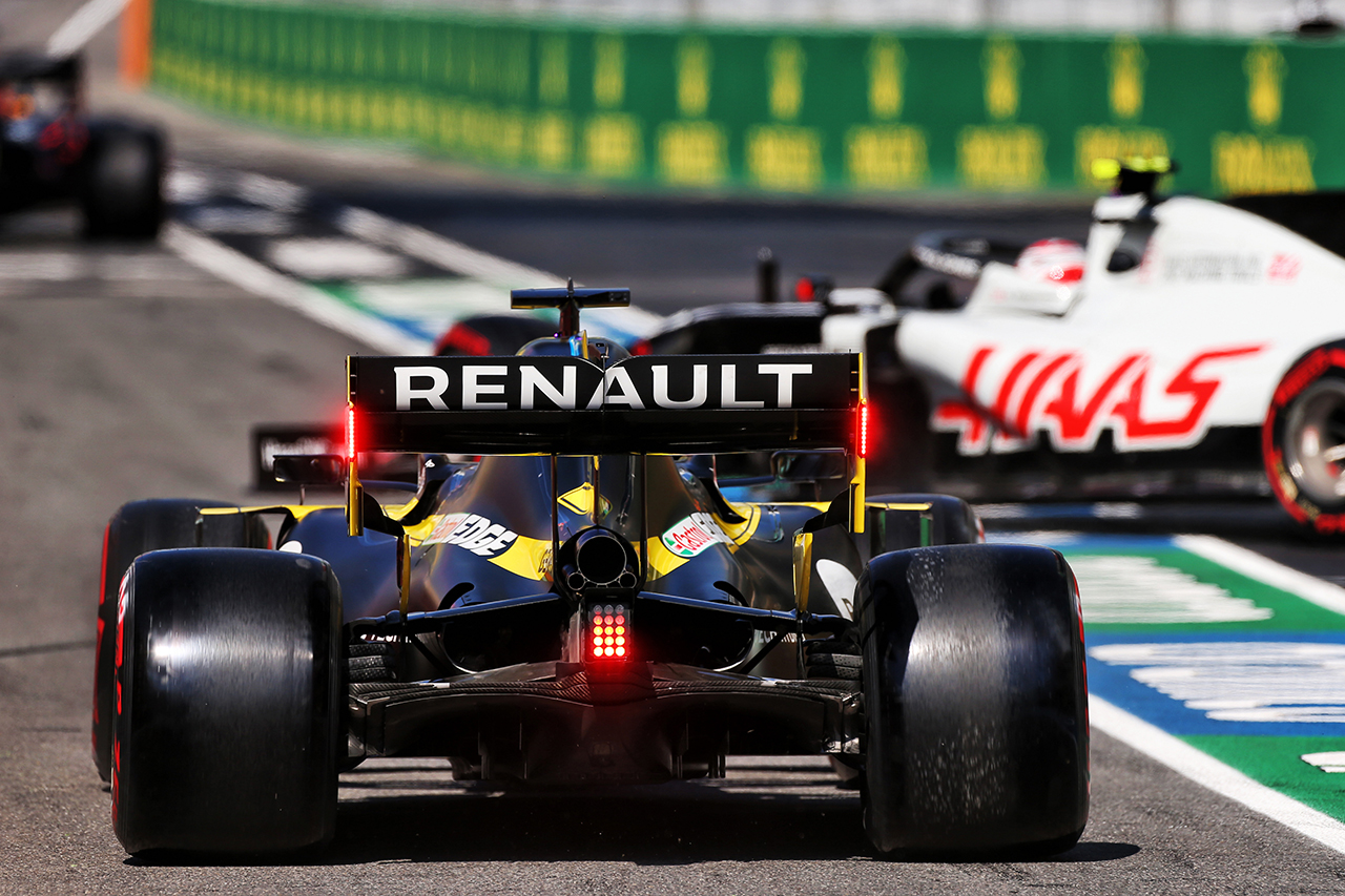 ルノーF1 「新たなエンジンパートナーを探している」