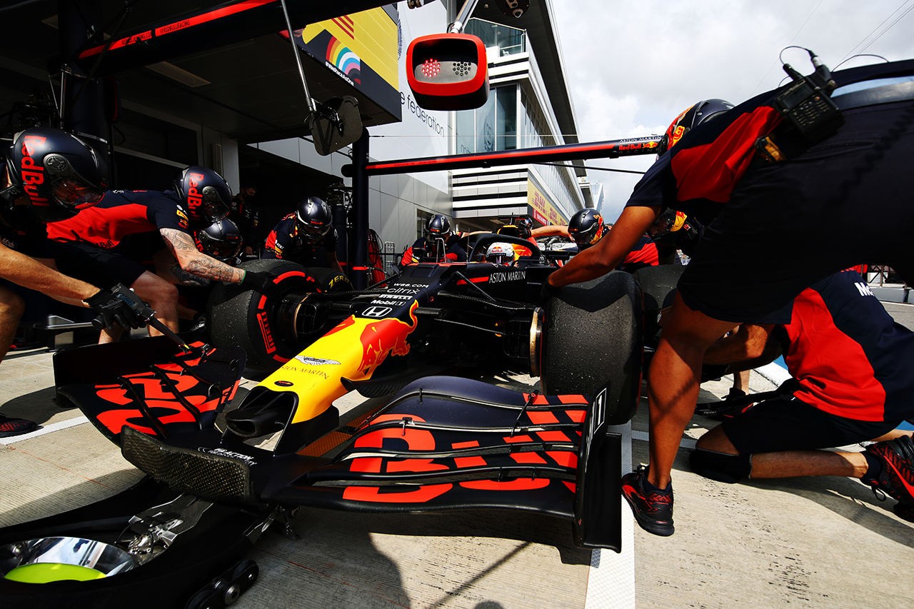 レッドブル・ホンダF1 分析:際立ったフェルスタッペンの対応力とチーム力