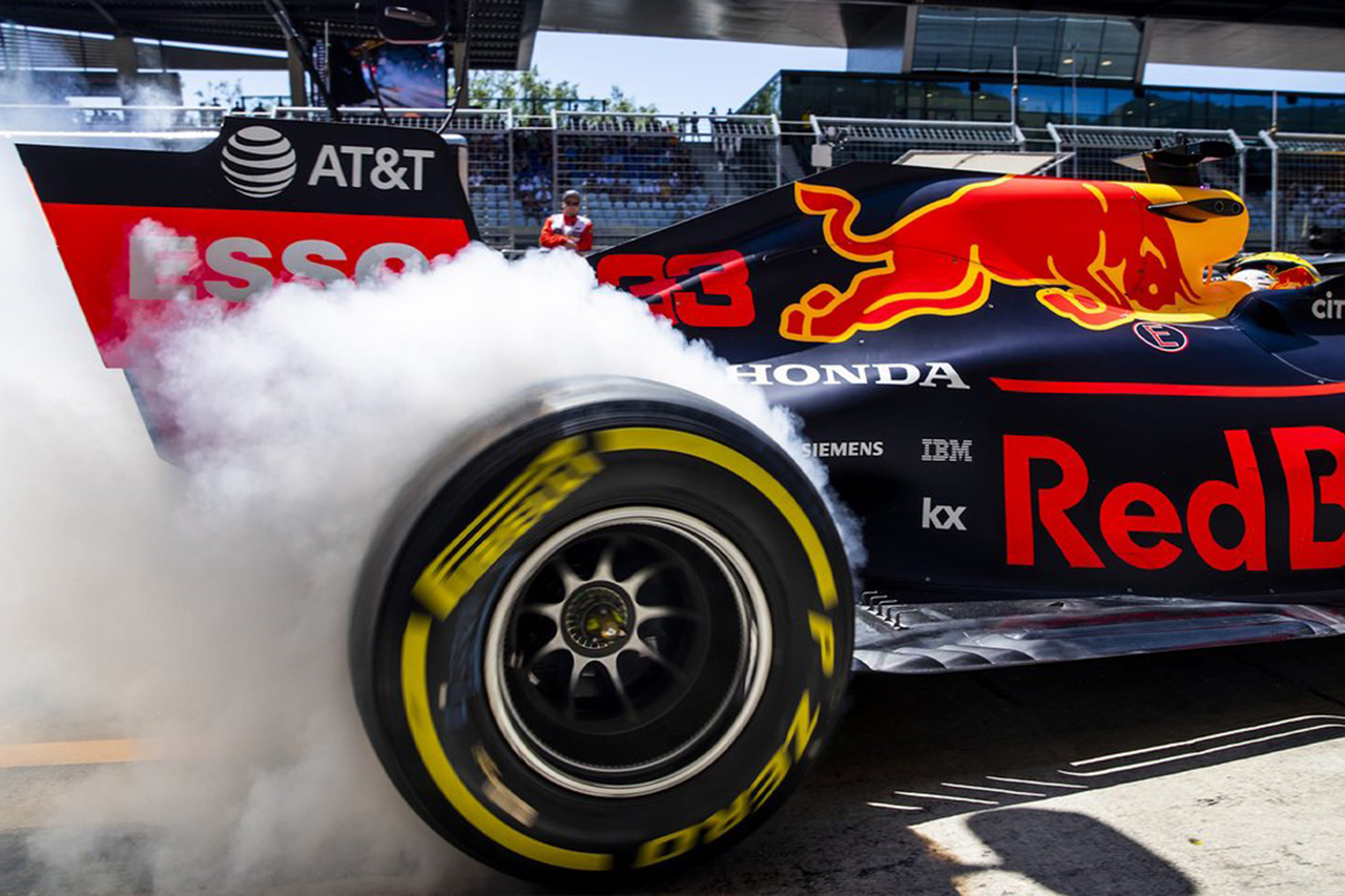 「レッドブルは独自にF1エンジンを製造できる」と元F1ドライバー