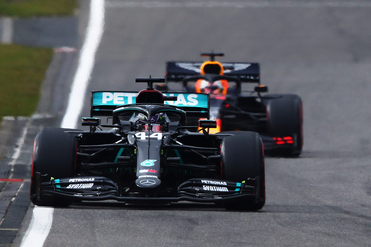 レッドブルF1首脳 「メルセデスはホンダよりも大きなステップを果たした」