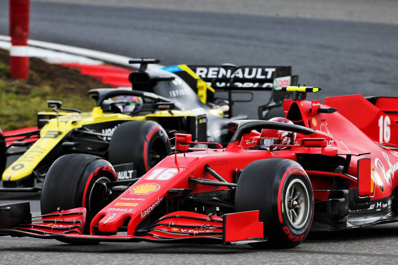 フェラーリとルノー、2022年F1マシンの最初のクラッシュテストに合格