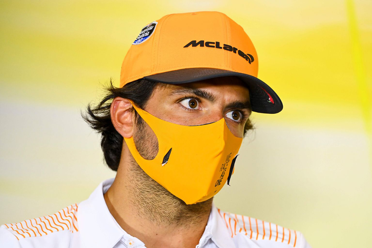 カルロス・サインツ 「フェラーリF1移籍を後悔しているかの質問はウザい」