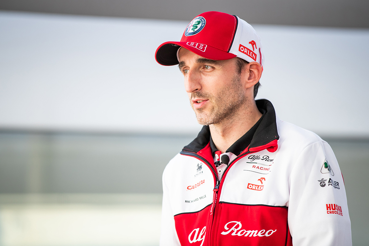 ロバート・クビサ、F1バーレーンGPのフリー走行1回目に出走