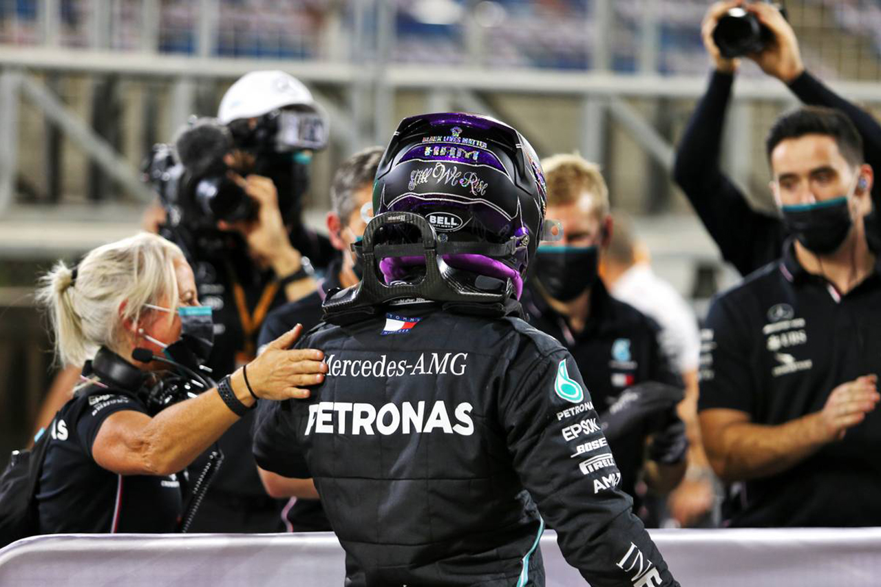F1バーレーンGP 結果：大波乱のレースで王者ハミルトンが今季11勝目