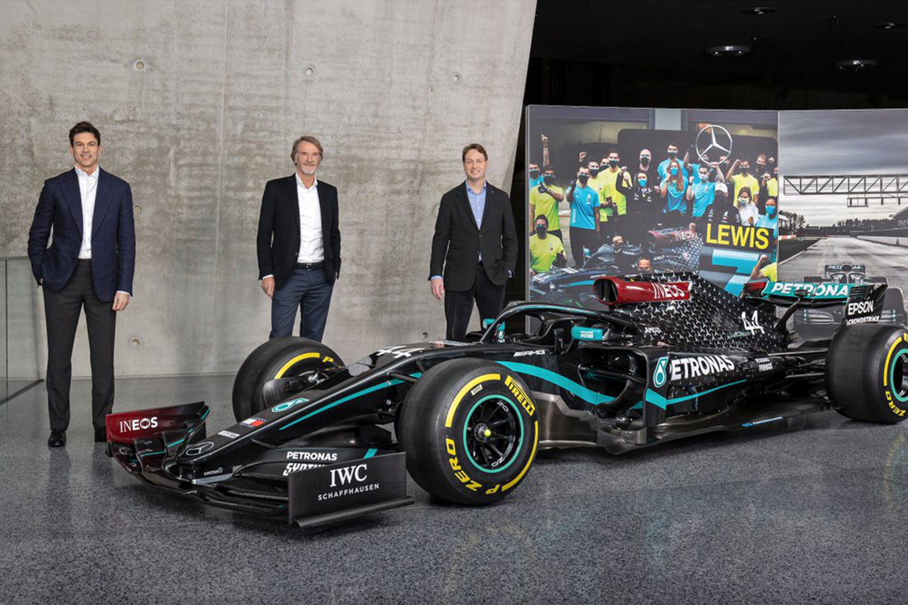 メルセデスF1、ダイムラーが株式保有率を下げイネオスが33％を取得