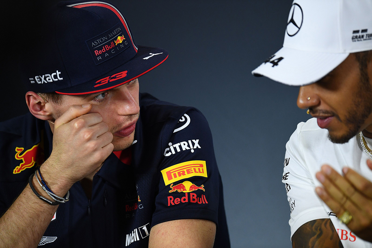 F1王者ハミルトン、メルセデスとの新契約に“フェルスタッペン条項”?