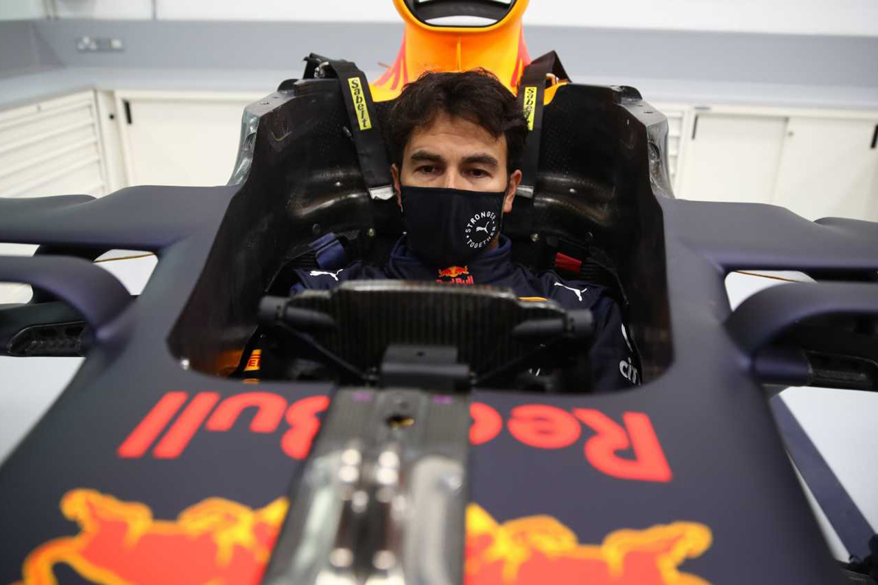 レッドブルF1 特集:エンジニアが語るセルジオ・ペレスのシート合わせ