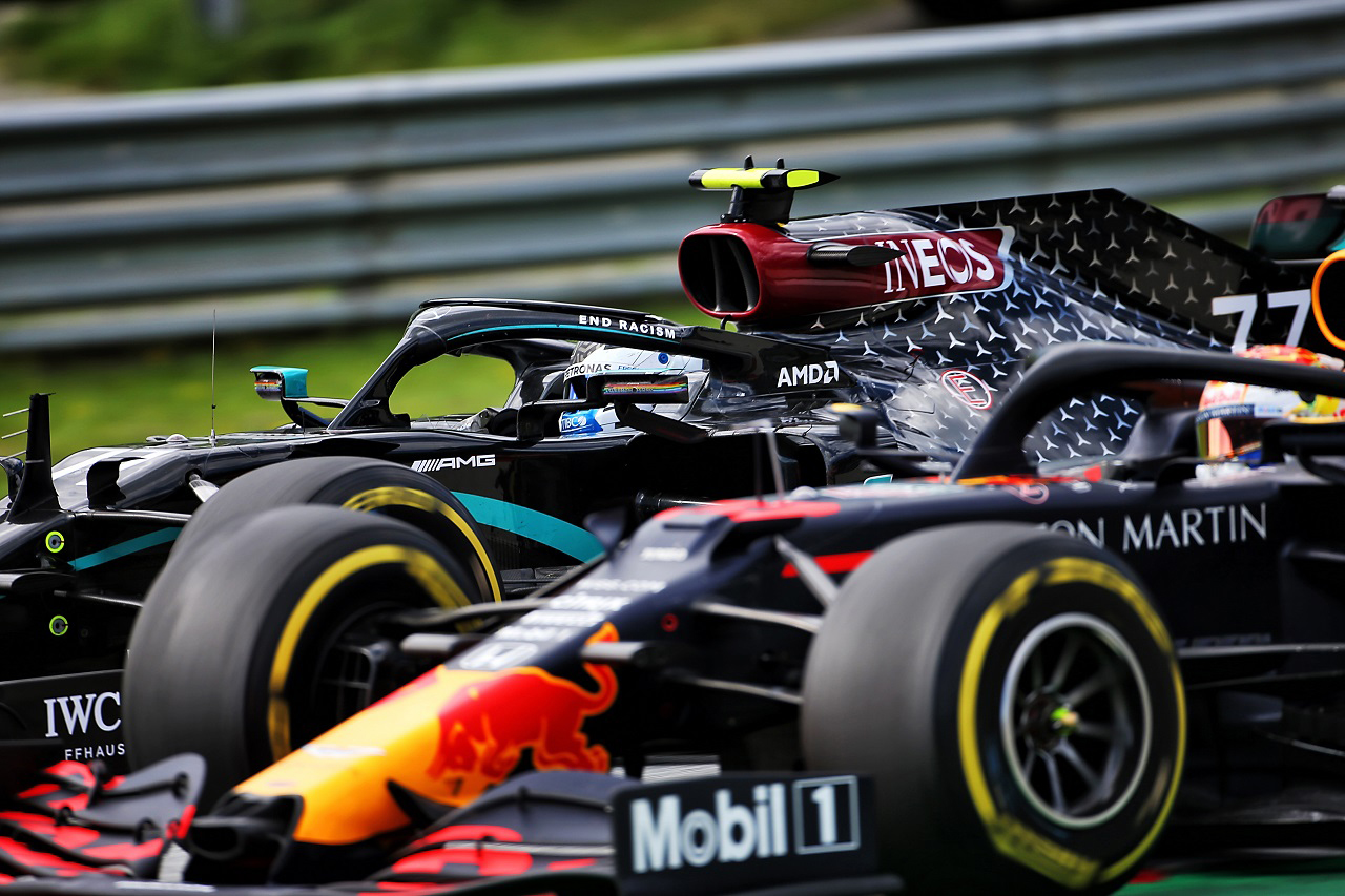 メルセデスF1代表 「レッドブルとアストンマーティンは飛躍する可能性がある」