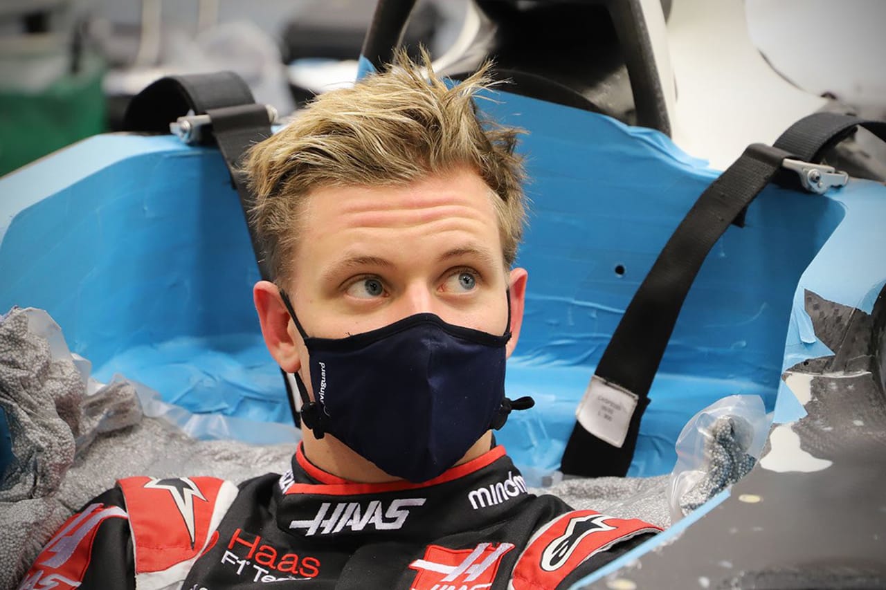 【動画】 ミック・シューマッハ、ハースF1『VF-21』でシート合わせ
