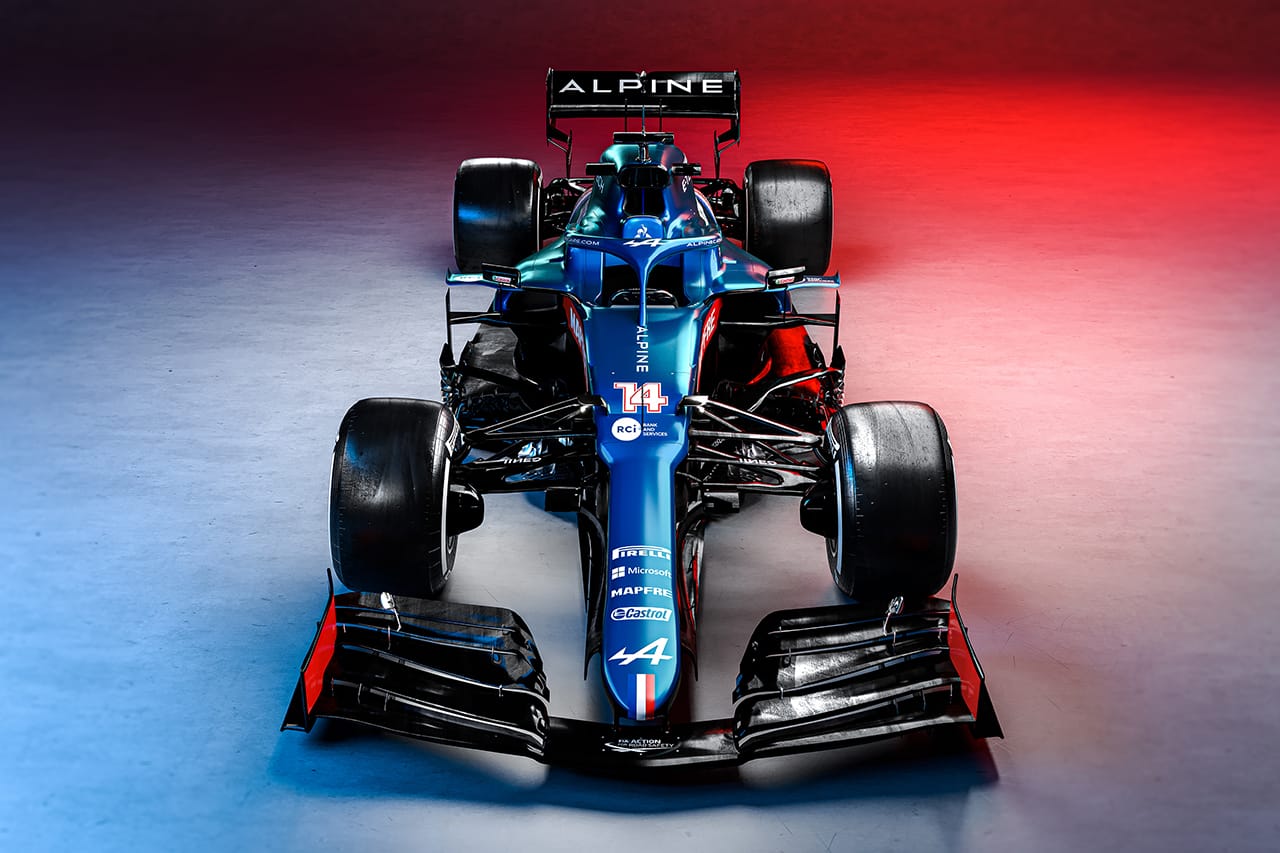 アルピーヌF1 A521 画像ギャラリー：歴史的な青・白・赤のカラーで登場