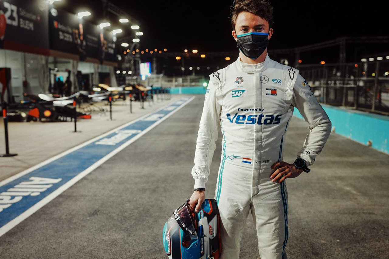 メルセデスF1、ニック・デ・フリースをリザーブドライバーに起用