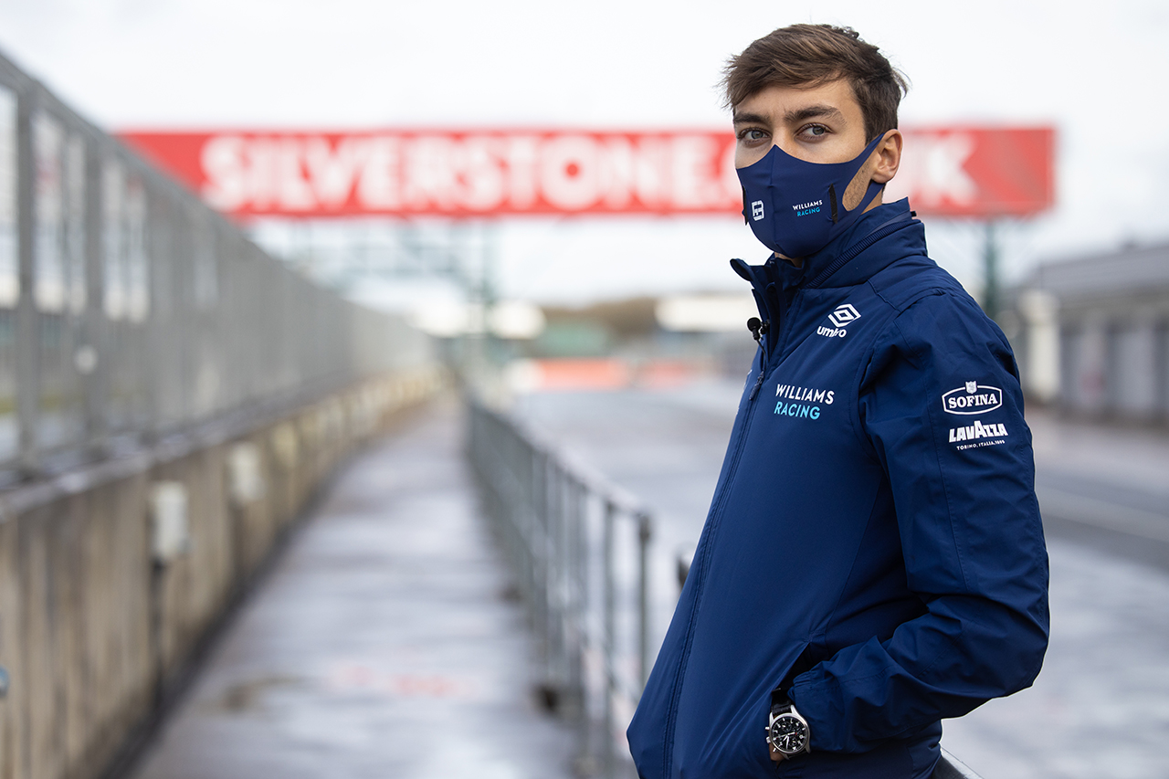 ジョージ・ラッセル 「フェラーリのF1エンジンの改善はちょっと残念」