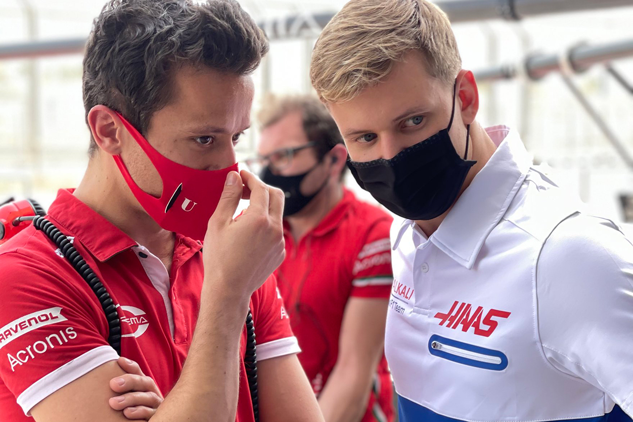ハースF1チーム、チームウエアにもロシア国旗カラーを採用