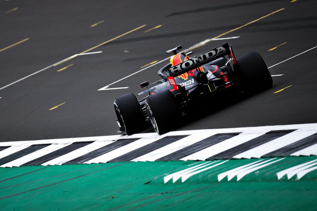 レッドブルF1首脳 「ホンダの新型F1エンジンはメルセデスと同レベル」