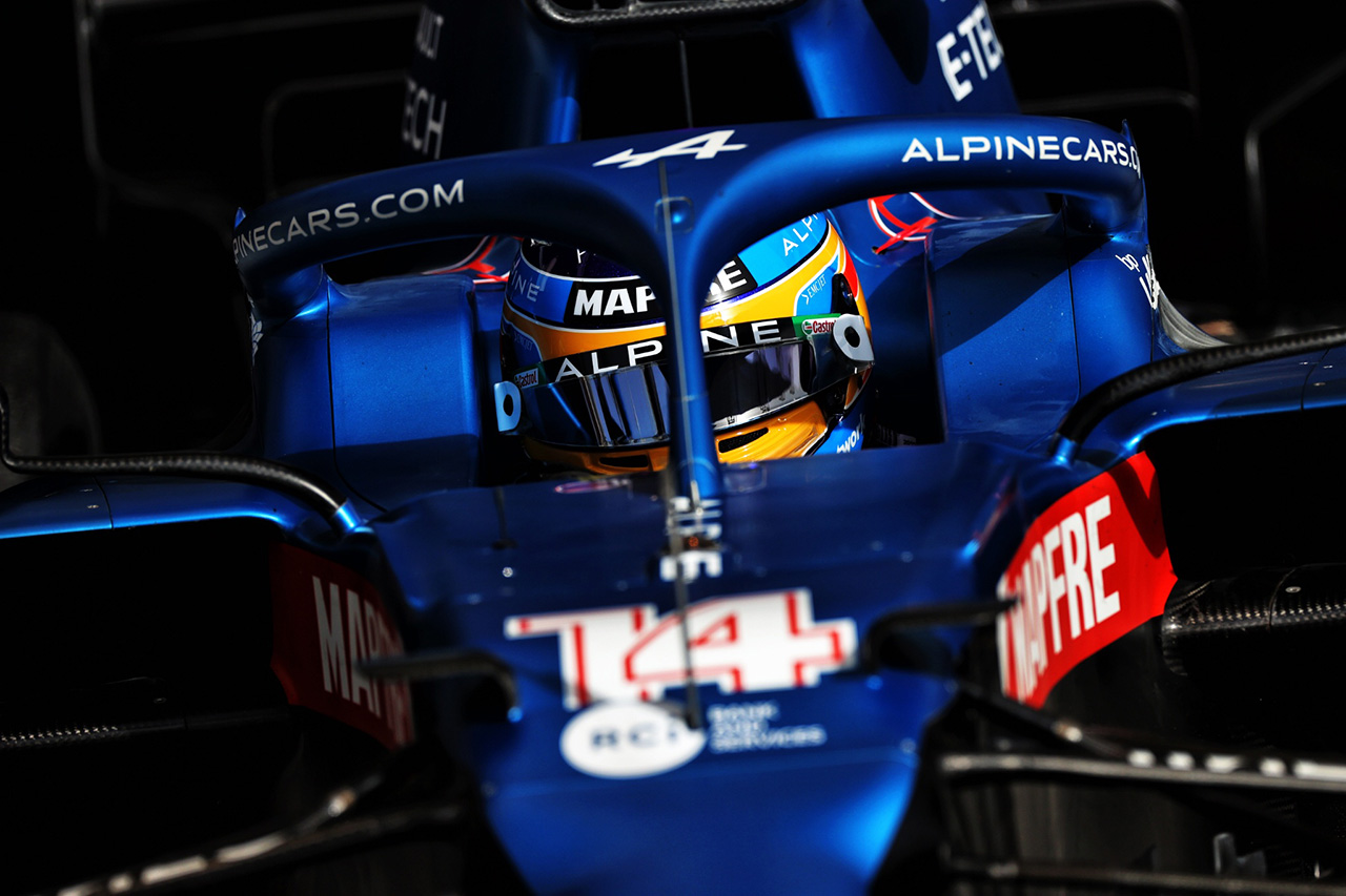 フェルナンド・アロンソ、127周を走行してアルピーヌF1『A521』に好感触