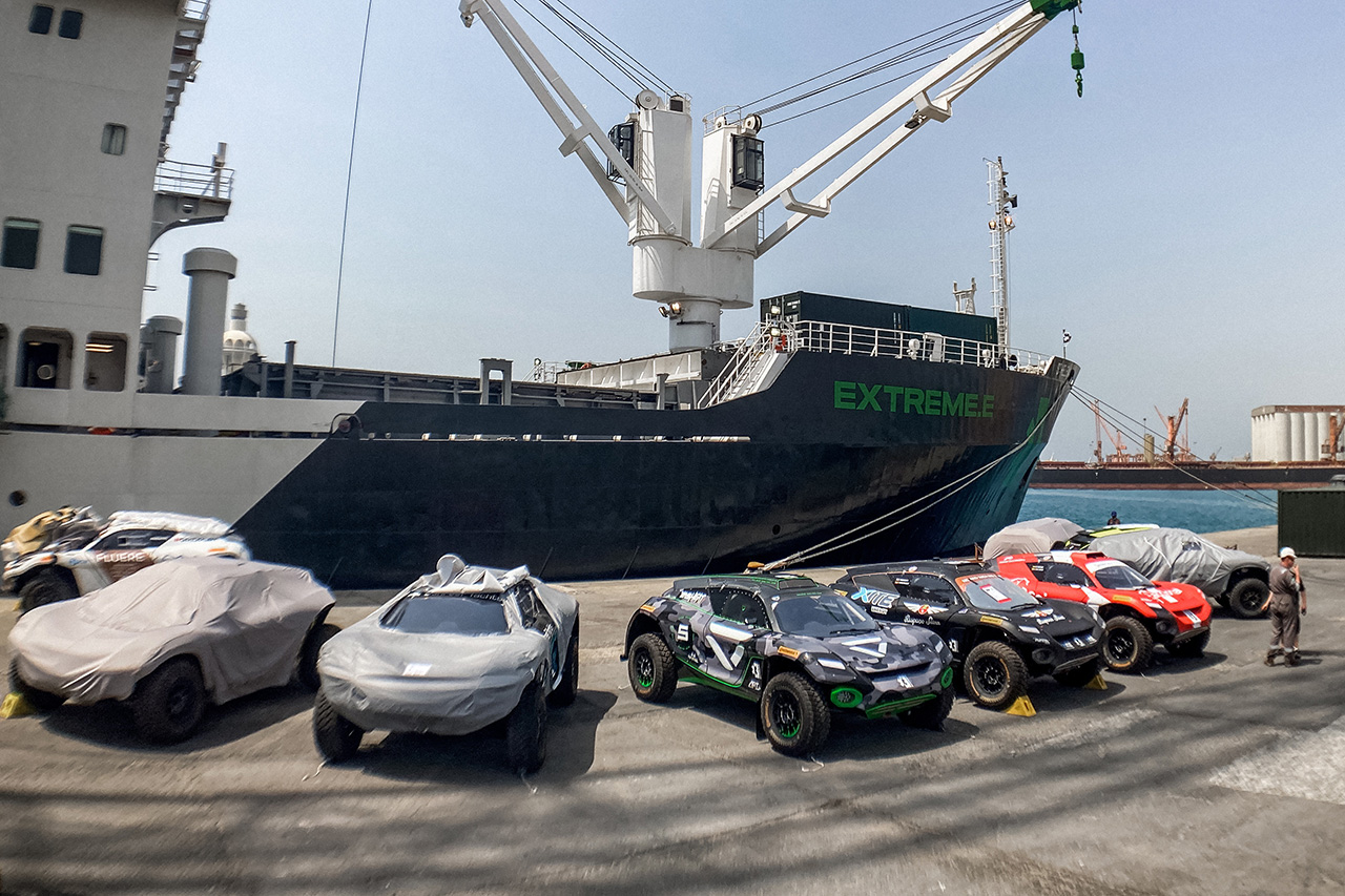 DAZN、エクストリームEの配信が決定！元F1王者ジェンソン・バトンも参戦