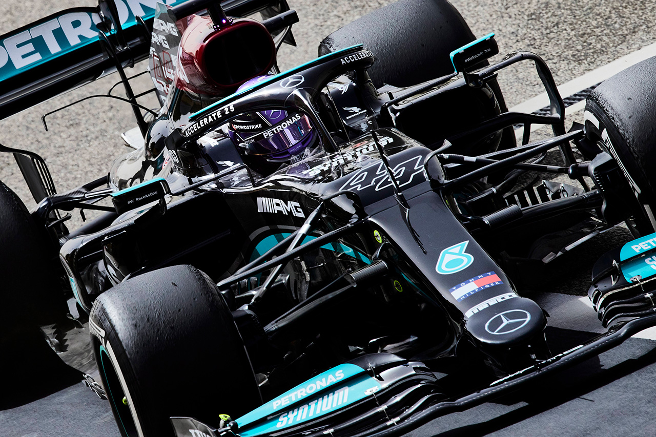 レッドブル・ホンダF1 「メルセデスの燃料搭載量は自信の表れ」