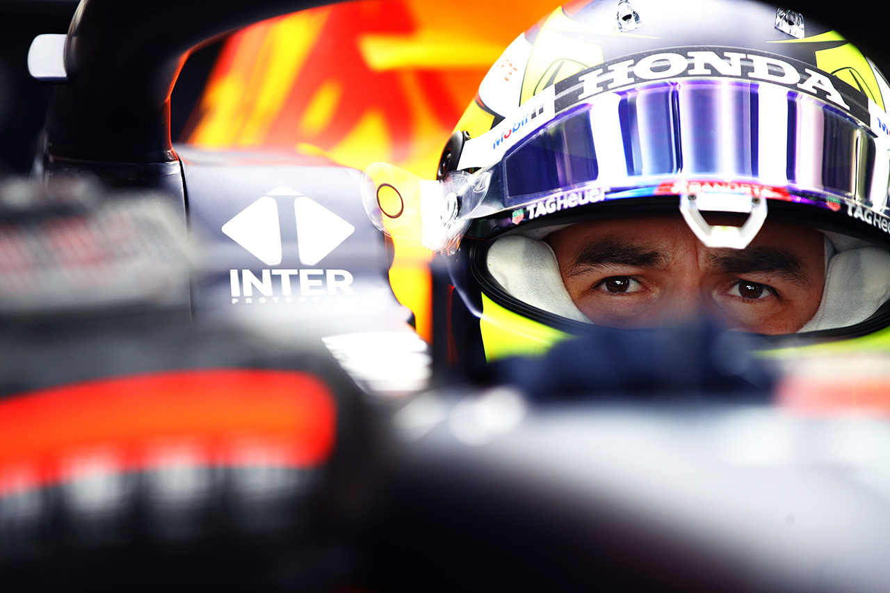 「セルジオ・ペレスは4人のF1タイトル候補の一人」とニコ・ロズベルグ