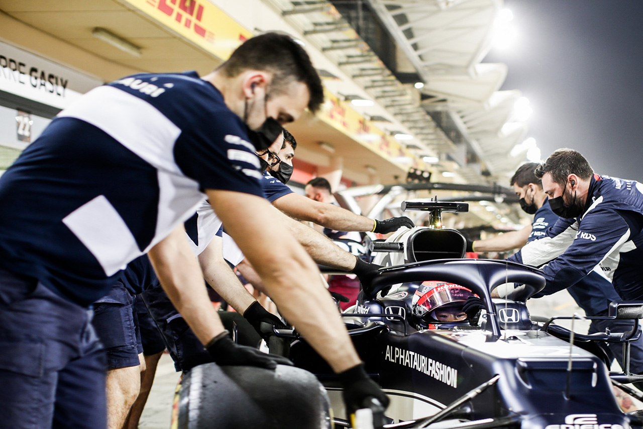 アルファタウリ・ホンダF1の角田裕毅のマシンにFP2で電気系トラブルの疑い