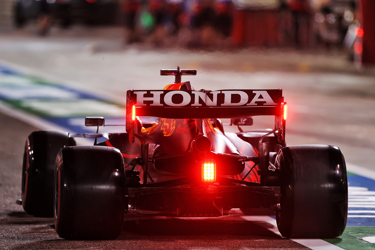 メルセデスF1 「エンジン面でもホンダのF1エンジンに少し負けている」