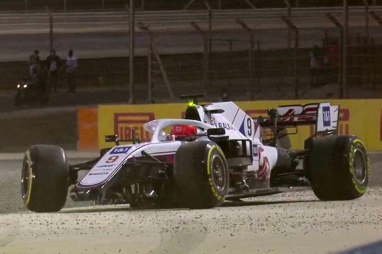 ニキータ・マゼピン、F1デビュー戦は単独スピンで0周リタイア