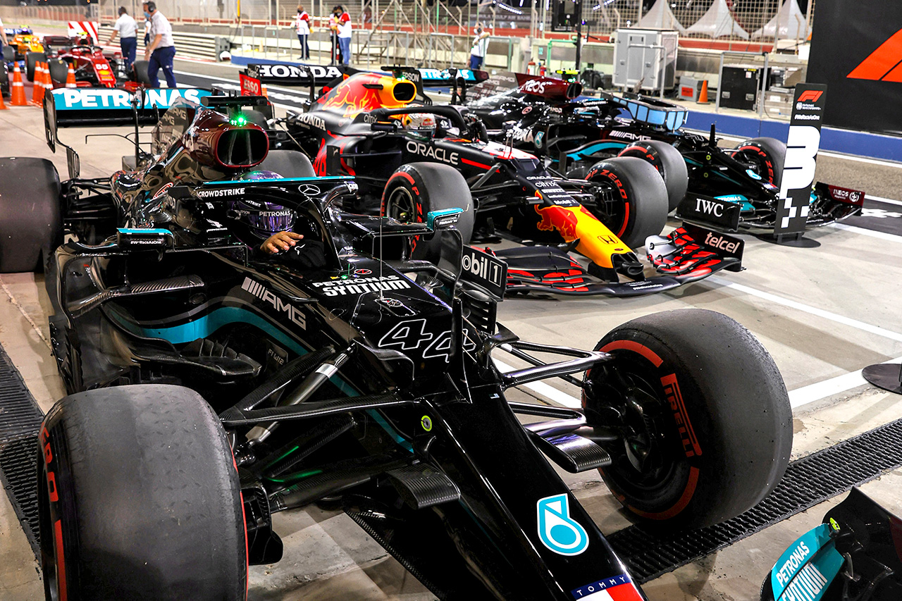 メルセデスF1 「現時点でレッドブル・ホンダに対する強みはない」