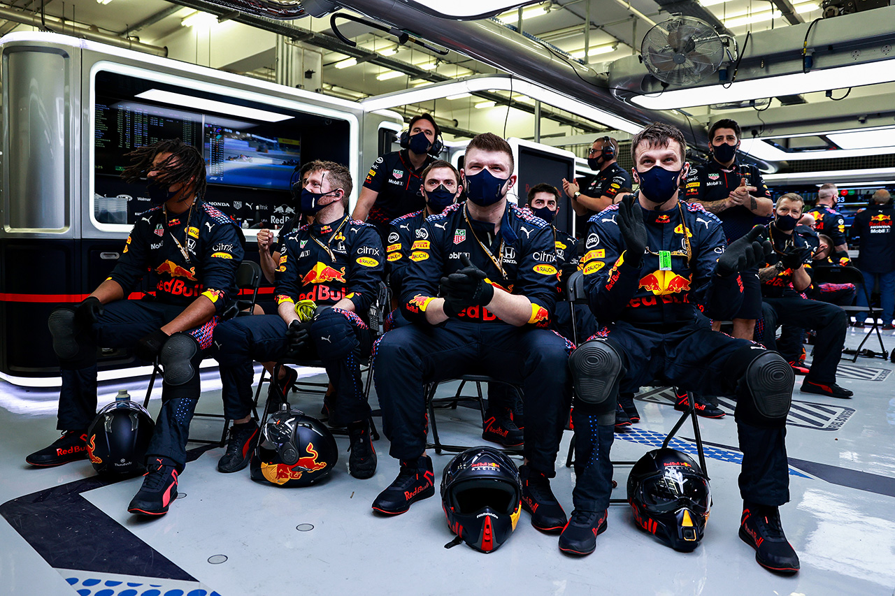 レッドブルF1代表 「予算上限のために長年のスタッフを解雇するのは苦痛」