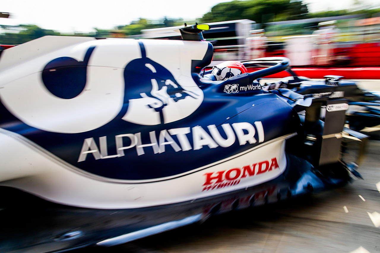 アルファタウリ・ホンダF1、角田裕毅のマシンに電気系トラブル発生