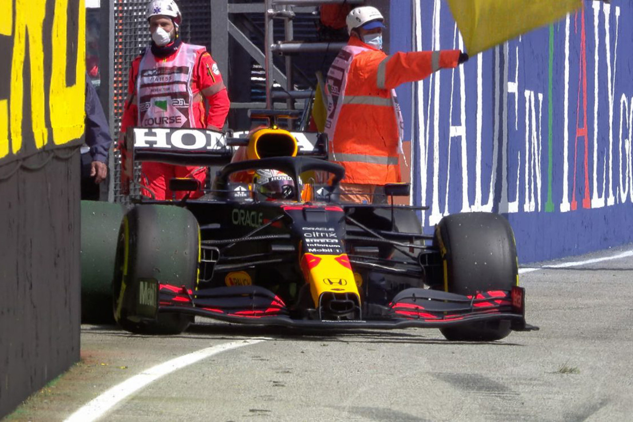 【動画】 レッドブルF1のフェルスタッペン、マシントラブルでストップ