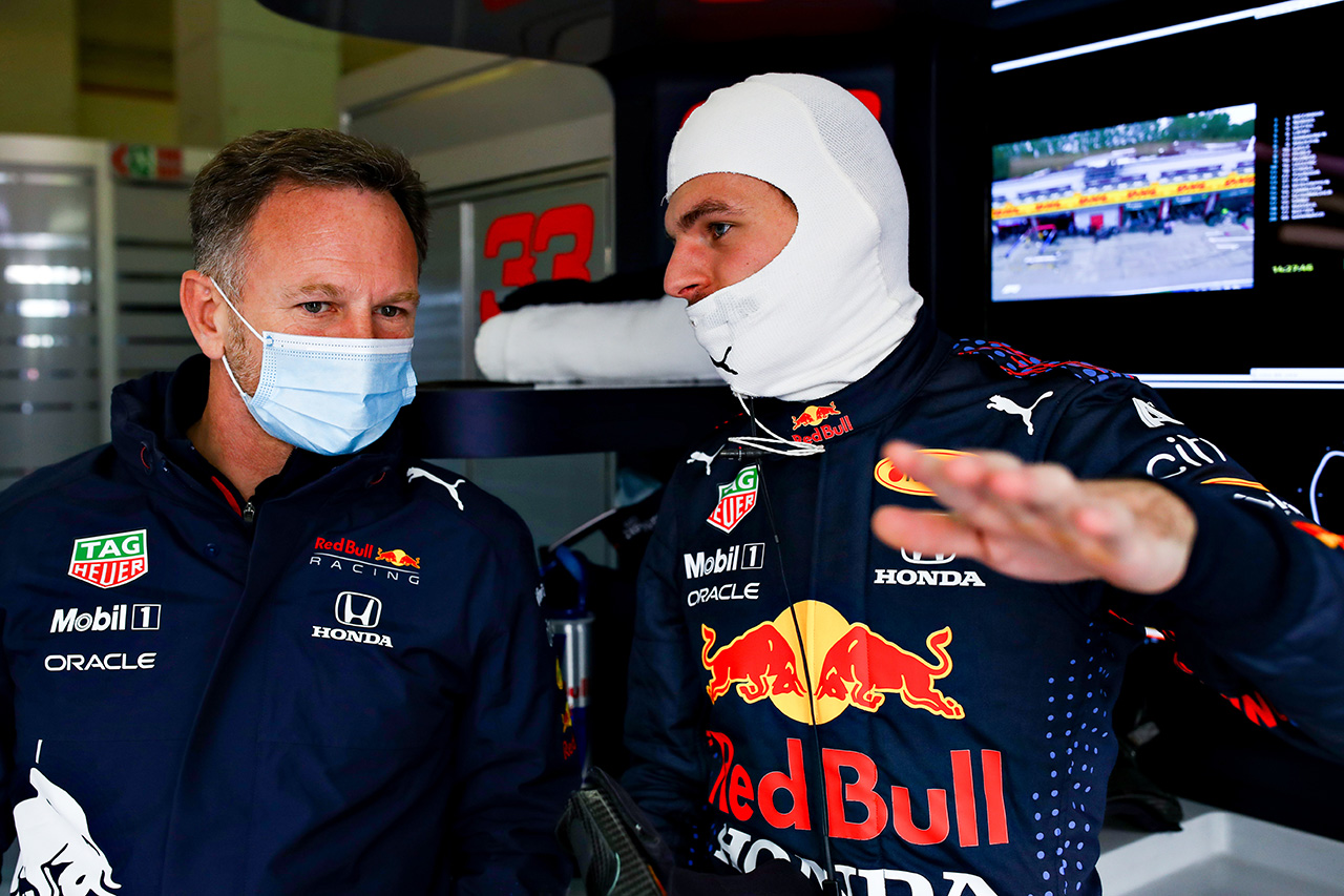 レッドブル・ホンダF1 「フェルスタッペンの停止はドライブシャフトの故障」