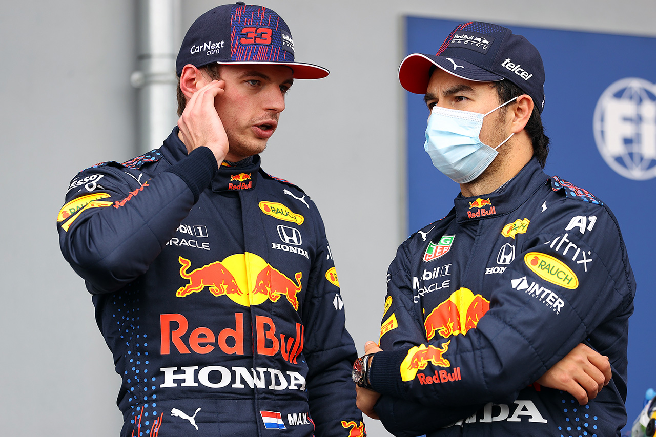 レッドブルF1代表 「両方のドライバーで戦える良いポジションにいる」