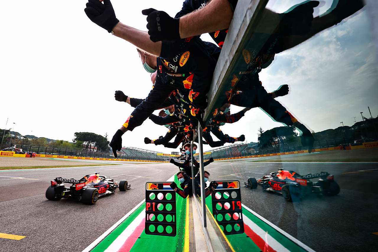 ホンダF1、今季初優勝 「全員が着実な仕事をしたことで得られた勝利」