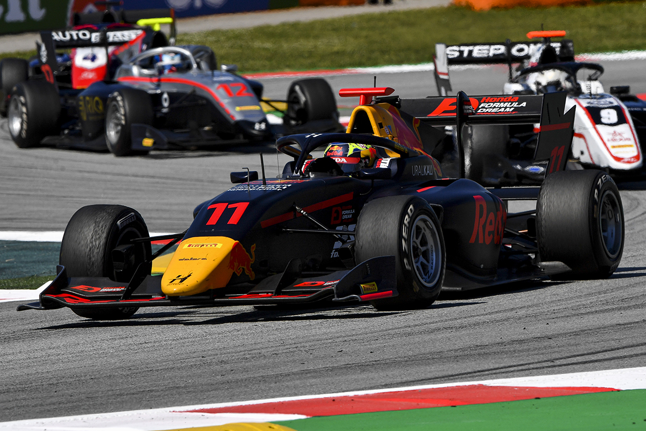 ホンダF1育成の岩佐歩夢、レース2で7位フィニッシュ / FIA-F3 第1戦