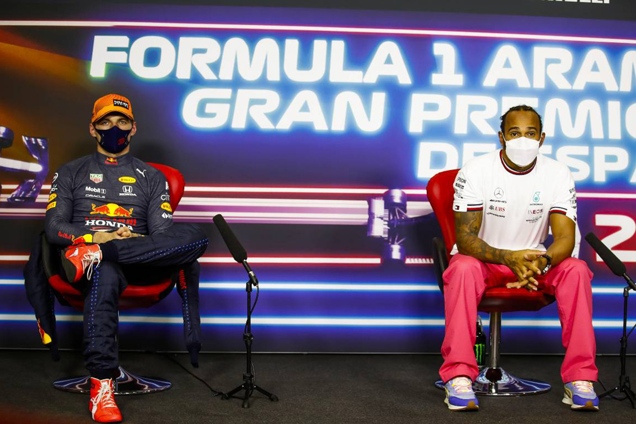 レッドブルF1代表 「フェルスタッペンはハミルトンと心理戦はしない」