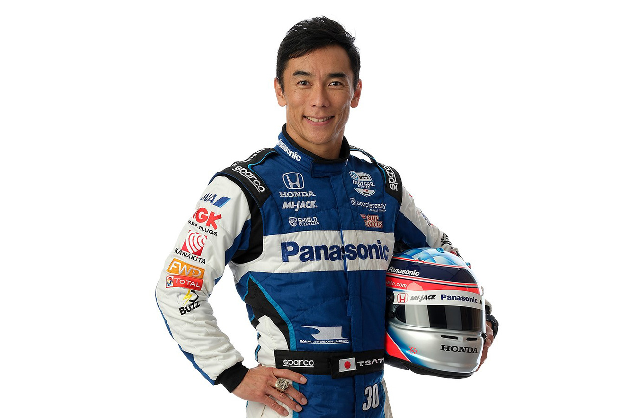 佐藤琢磨とBuzz&Co Groupがスポンサーシップ契約を更新
