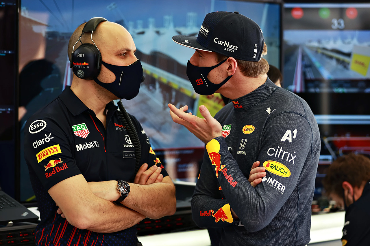 レッドブル・ホンダF1特集：レースエンジニアが果たす役割