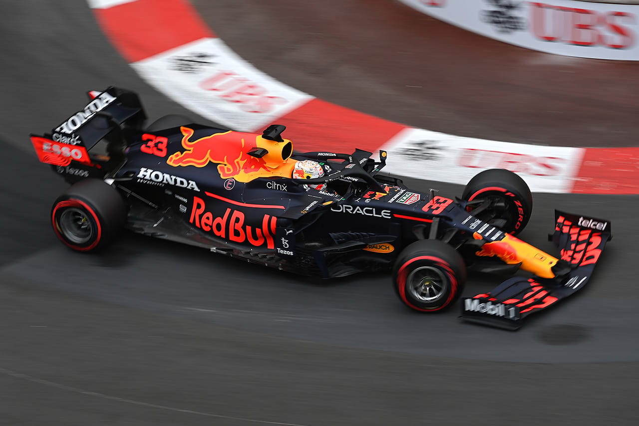 メルセデスF1、レッドブルのリアウイングを次戦アゼルバイジャンで抗議?