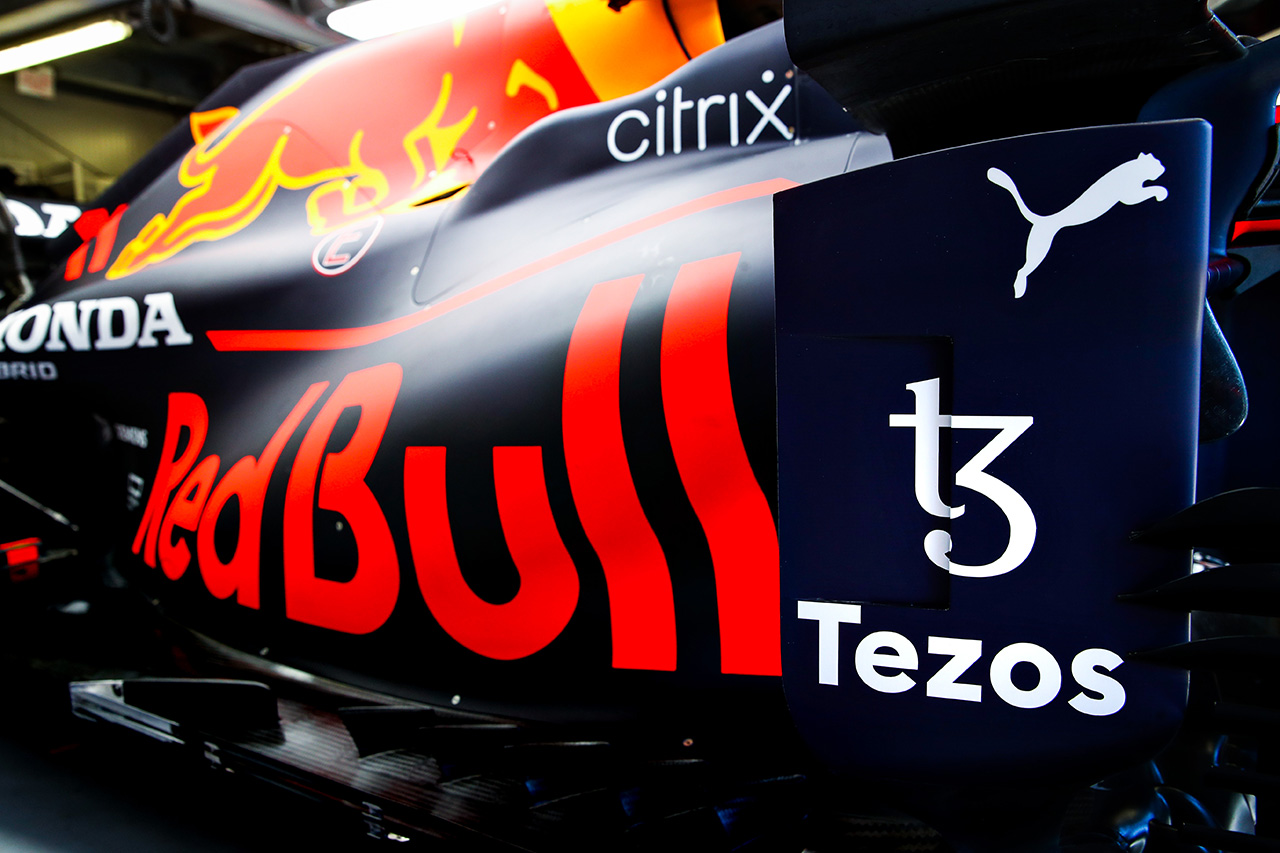レッドブル・ホンダF1、Tezosと公式ブロックチェーンパートナー契約