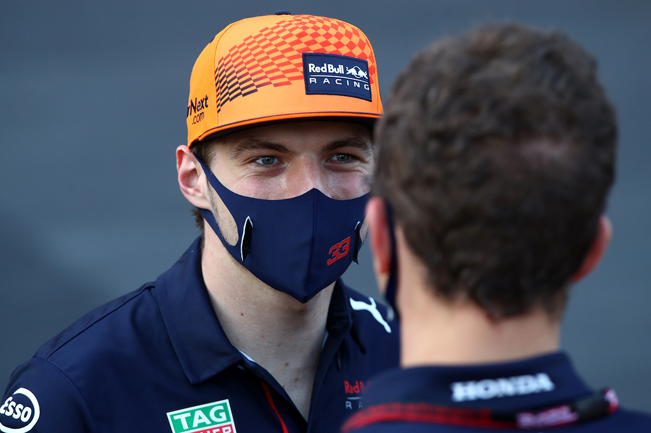 フェルスタッペン、血圧検査中にハミルトンのノーポイントを知る